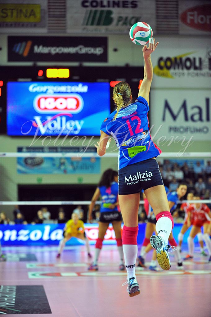 Igor NO-Yamamay (20)